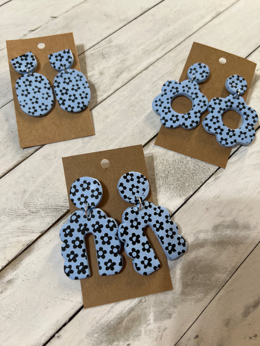 Blue Daisy earrings